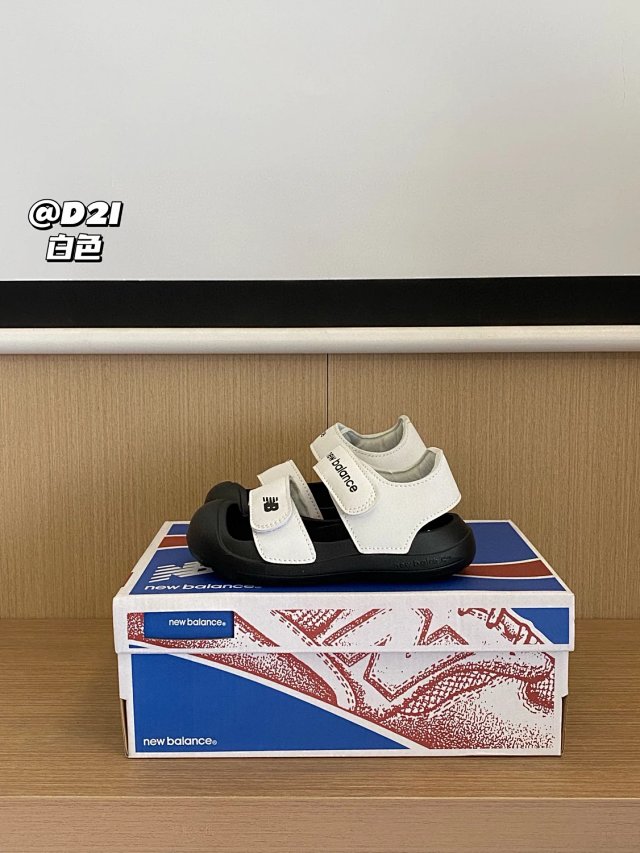 New Balance children's Slippers Shoes: seller detail photo 13