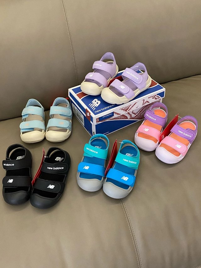 New Balance children's Slippers Shoes: seller detail photo 8
