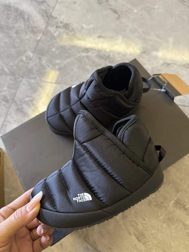 Adidas Children's Shoes: seller detail photo 5