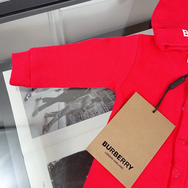 Burberry Children's Set: seller detail photo 6