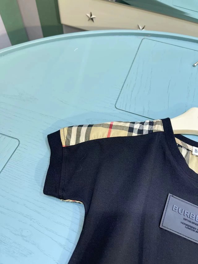 Burberry children's jumpsuit: seller detail photo 7