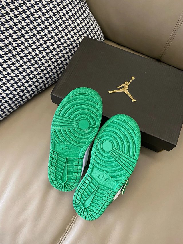 Nike Jordan1 children's Shoes: seller detail photo 10
