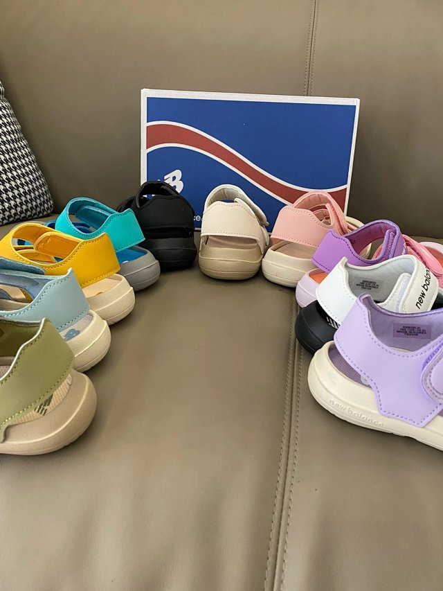 New Balance children's Slippers Shoes: seller detail photo 6