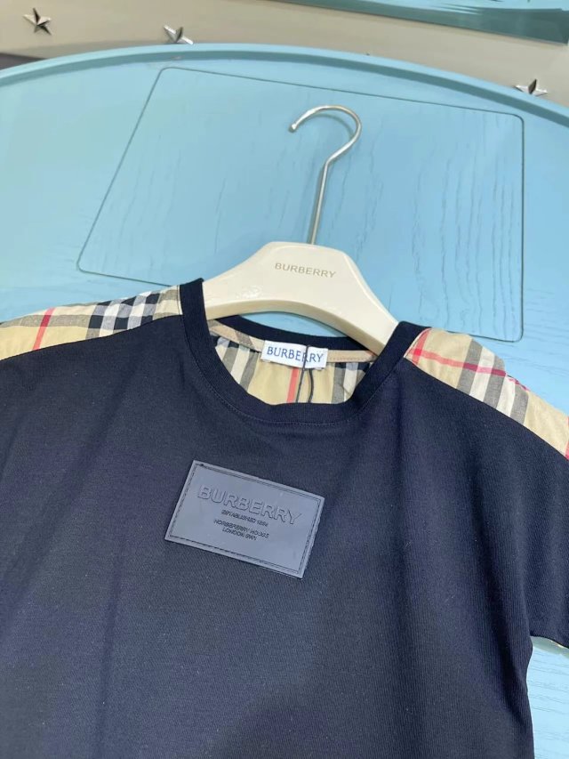 Burberry children's jumpsuit: seller detail photo 6