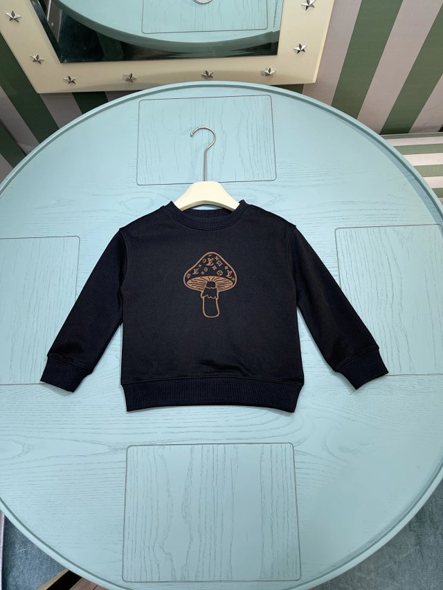 LV Louis Vuitton Children‘s Hoodie: seller detail photo 3