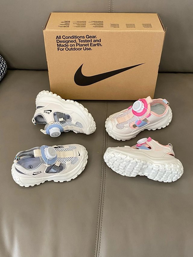 Nike Children's Slippers Shoes: seller detail photo 4