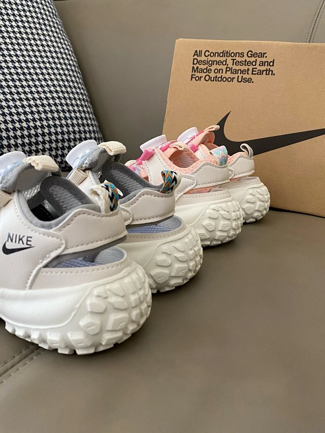 Nike Children's Slippers Shoes: seller detail photo 6