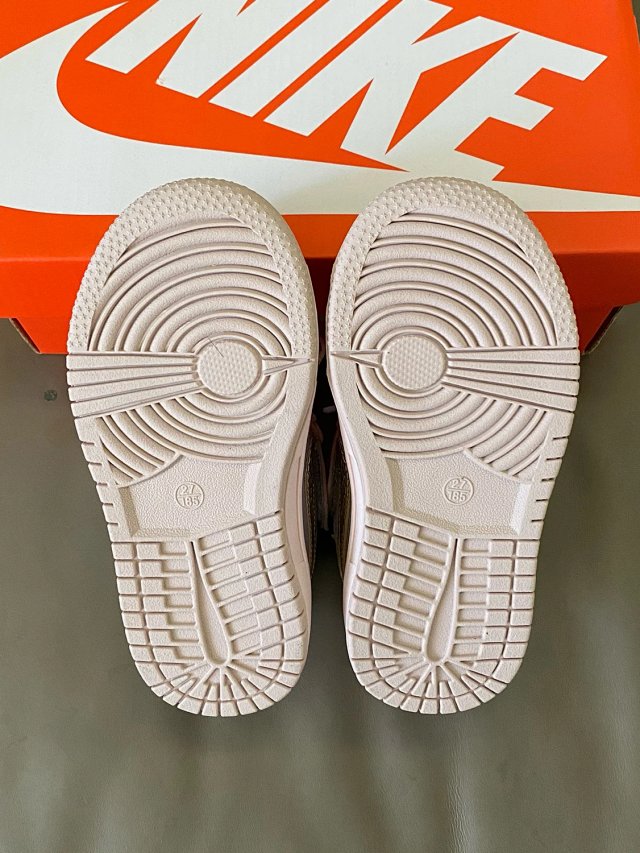 Nike Jordan children's Shoes: seller detail photo 10