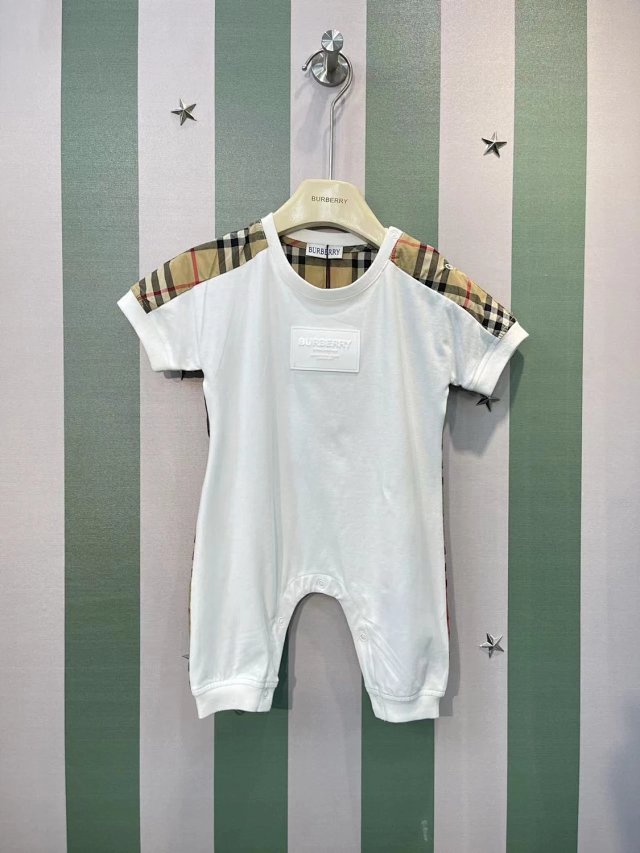Burberry children's jumpsuit: seller detail photo 13