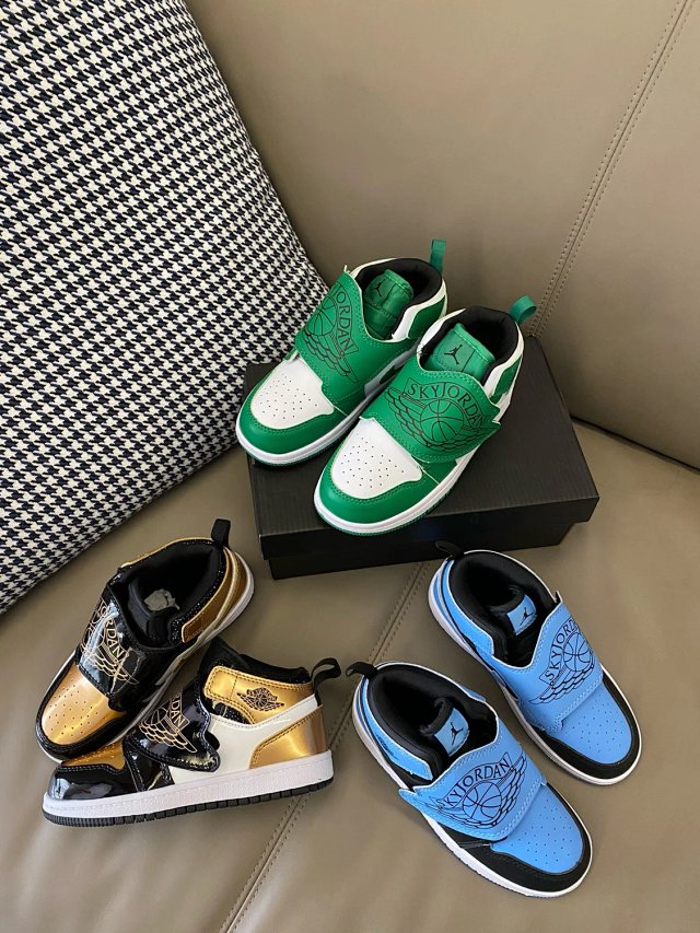 Nike Jordan1 children's Shoes: seller detail photo 3