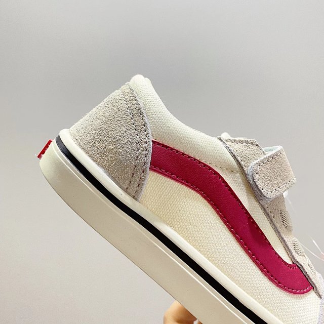 Vans Children's Shoes: seller detail photo 9