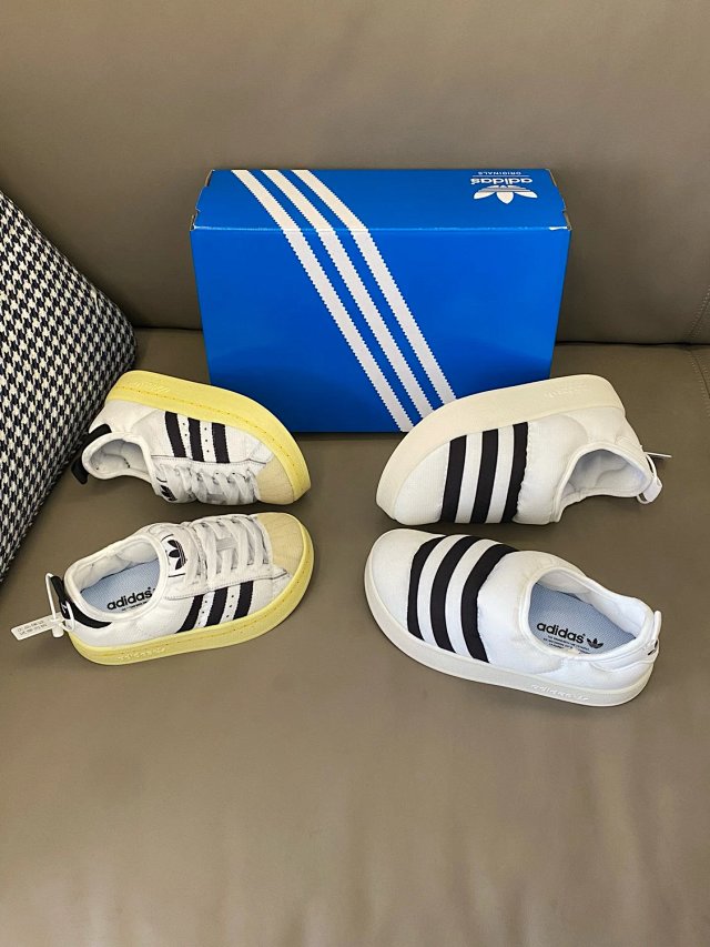 Adidas Children's Shoes: seller detail photo 10