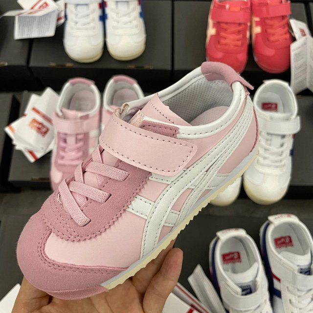 Asics Children's Shoes: seller detail photo 11