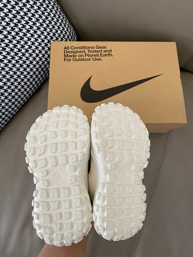 Nike Children's Slippers Shoes: seller detail photo 11