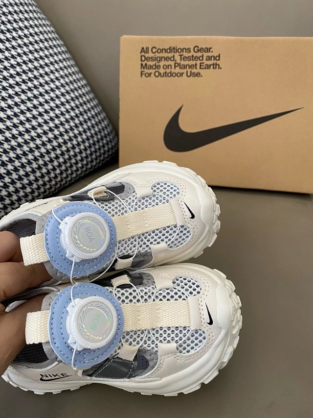 Nike Children's Slippers Shoes: seller detail photo 10