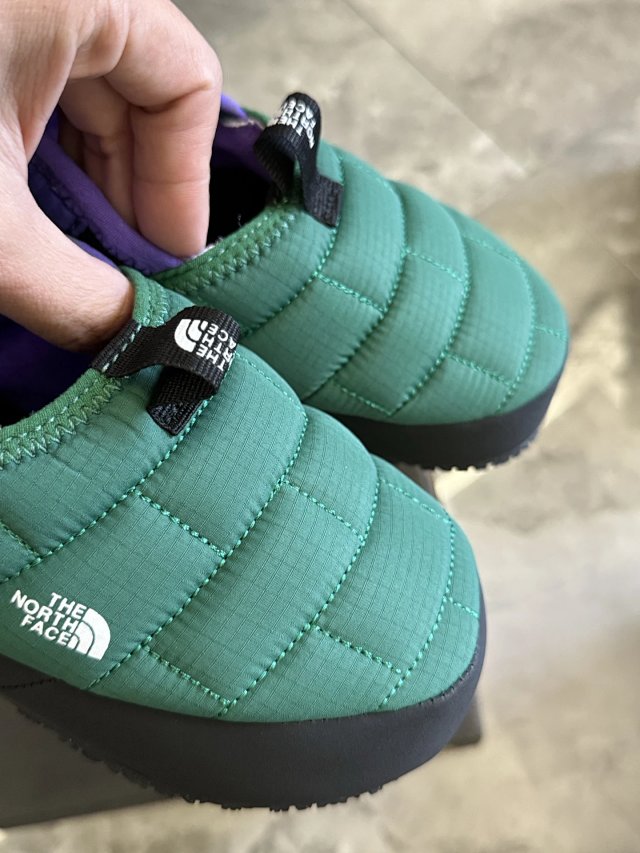 The North face children's shoes: seller detail photo 10