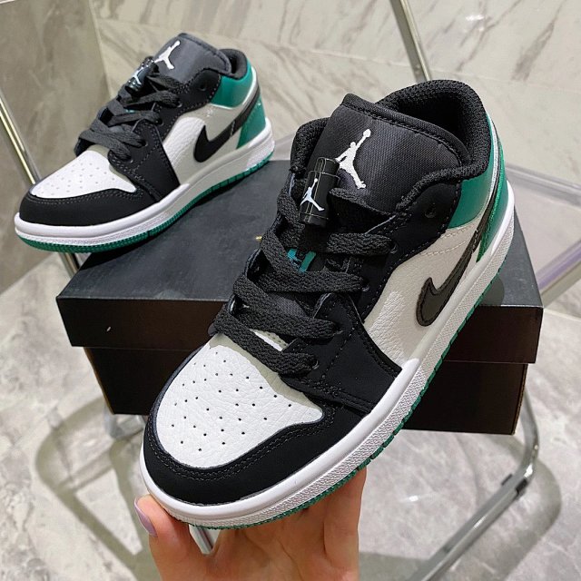 Nike Jordan1 children's Shoes: seller detail photo 4