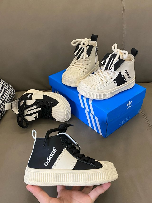 Adidas Children's Shoes: seller detail photo 4