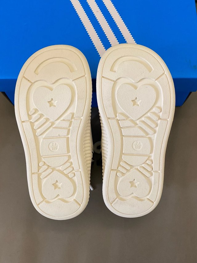 Adidas Children's Shoes: seller detail photo 10