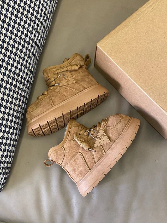 UGG Children's snow boots: seller detail photo 9