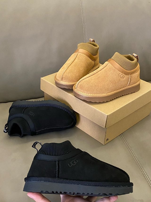 UGG Children's snow boots: seller detail photo 7