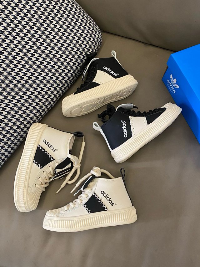 Adidas Children's Shoes: seller detail photo 7