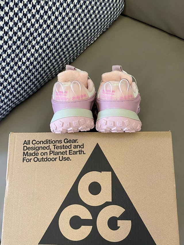 Nike ACG children’s Shoes: seller detail photo 9