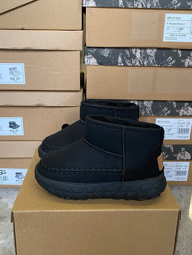 UGG Children's snow boots: seller detail photo 14