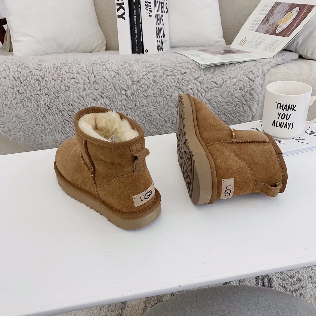 Ugg Clasic Mini Ii · 2