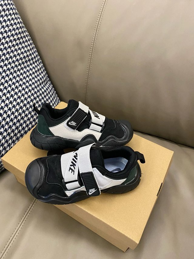Nike children's Shoes: seller detail photo 7