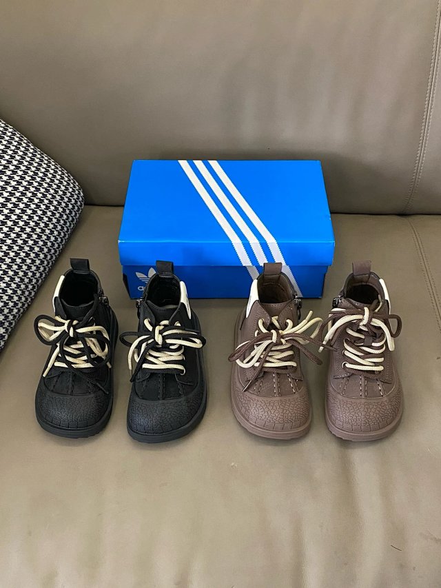 Adidas Children's Shoes: seller detail photo 6