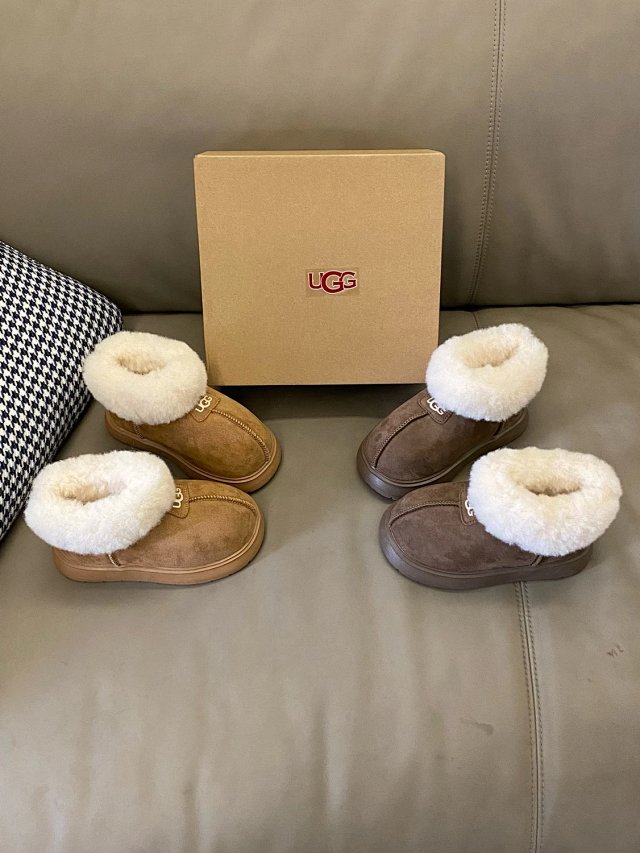 UGG Children's snow boots: seller detail photo 9