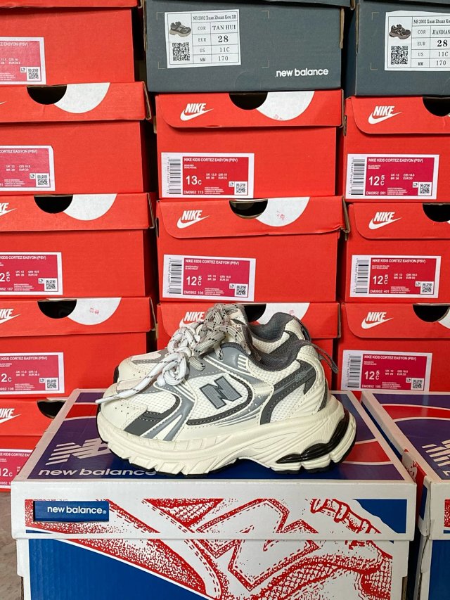 New Balance 530 children's Shoes: seller detail photo 14