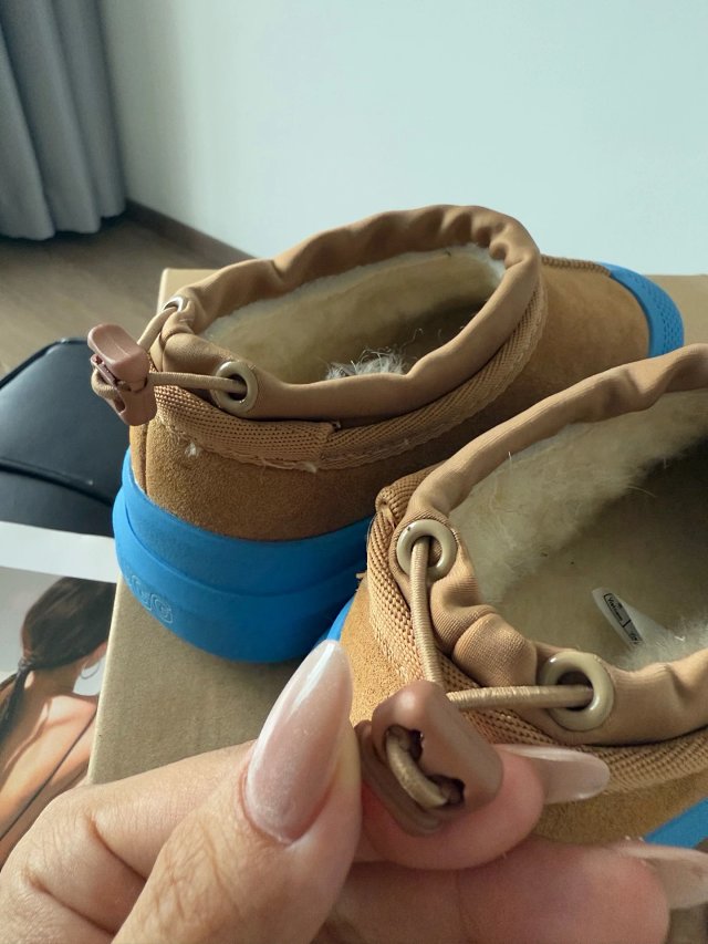UGG Children's snow boots: seller detail photo 14