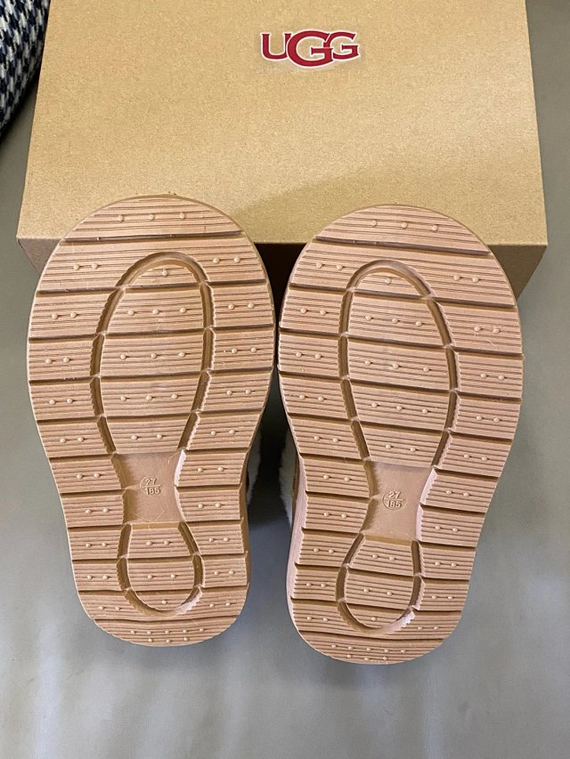 UGG Children's snow boots: seller detail photo 10