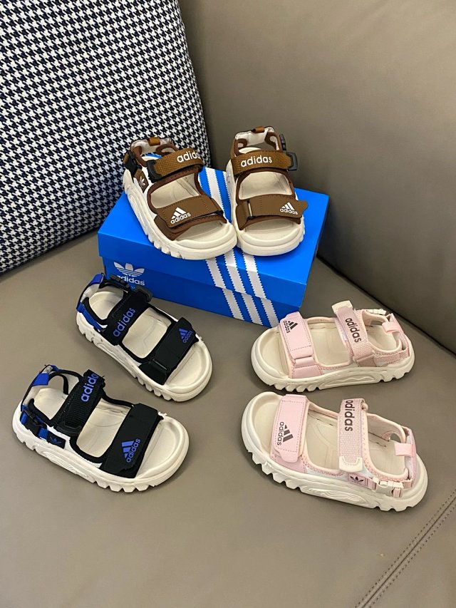 Adidas Children's Slipers Shoes: seller detail photo 10