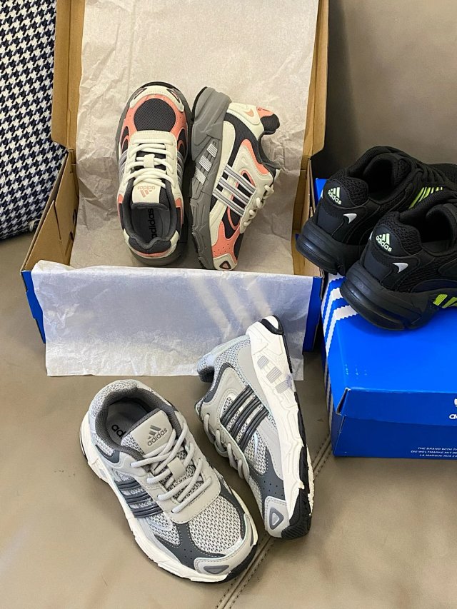 Adidas Children's Shoes: seller detail photo 10