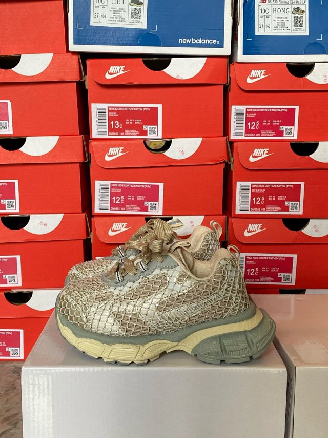 Balenciaga 3XL children's shoes: seller detail photo 13