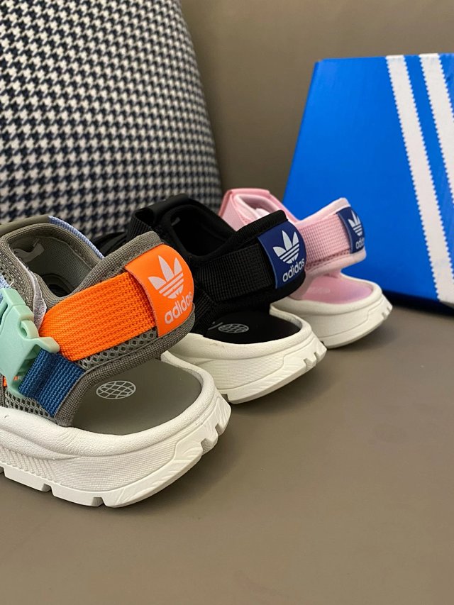 Adidas Children's Slippers Shoes: seller detail photo 5
