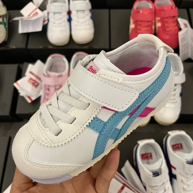 Asics Children's Shoes: seller detail photo 9