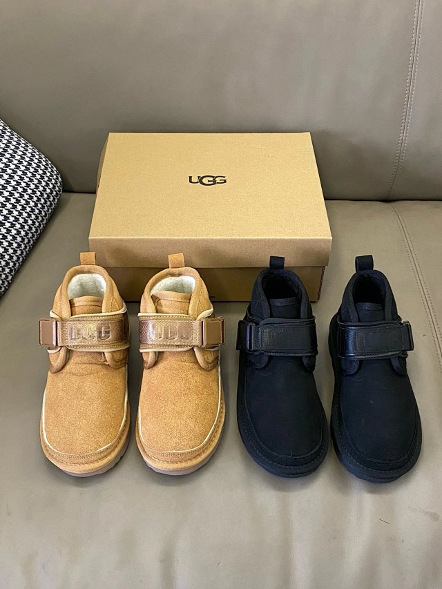 UGG Children's snow boots: seller detail photo 6