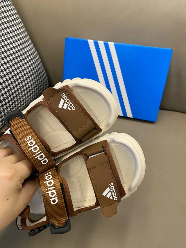 Adidas Children's Slipers Shoes: seller detail photo 9