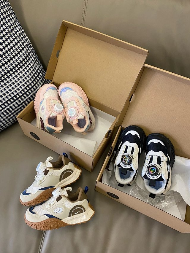 Nike Children's Shoes: seller detail photo 2