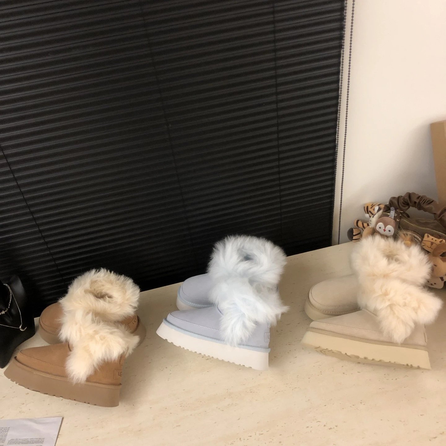 Tizz Kurt Thick Sole Sheepskin Snow Boot