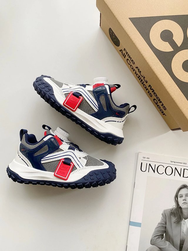 Nike ACG children's Shoes: seller detail photo 14