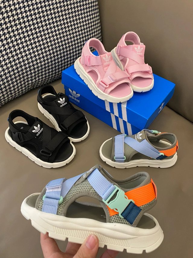 Adidas Children's Slippers Shoes: seller detail photo 9