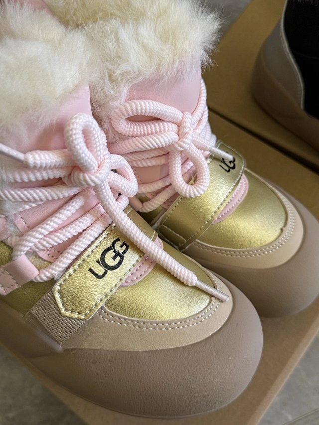 UGG Children's snow boots: seller detail photo 6