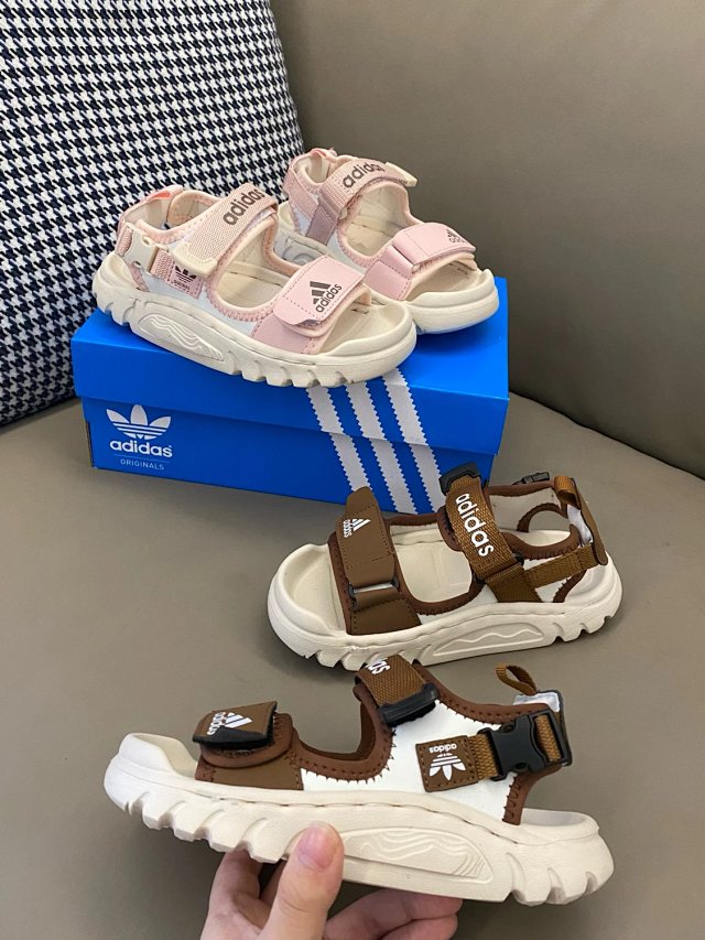 Adidas Children's Slipers Shoes: seller detail photo 4
