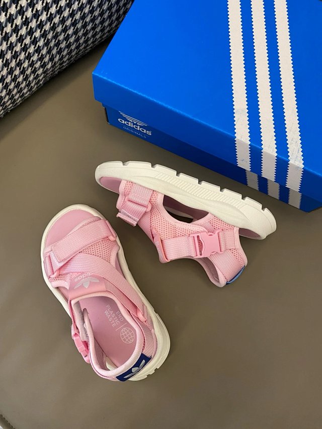 Adidas Children's Slippers Shoes: seller detail photo 11