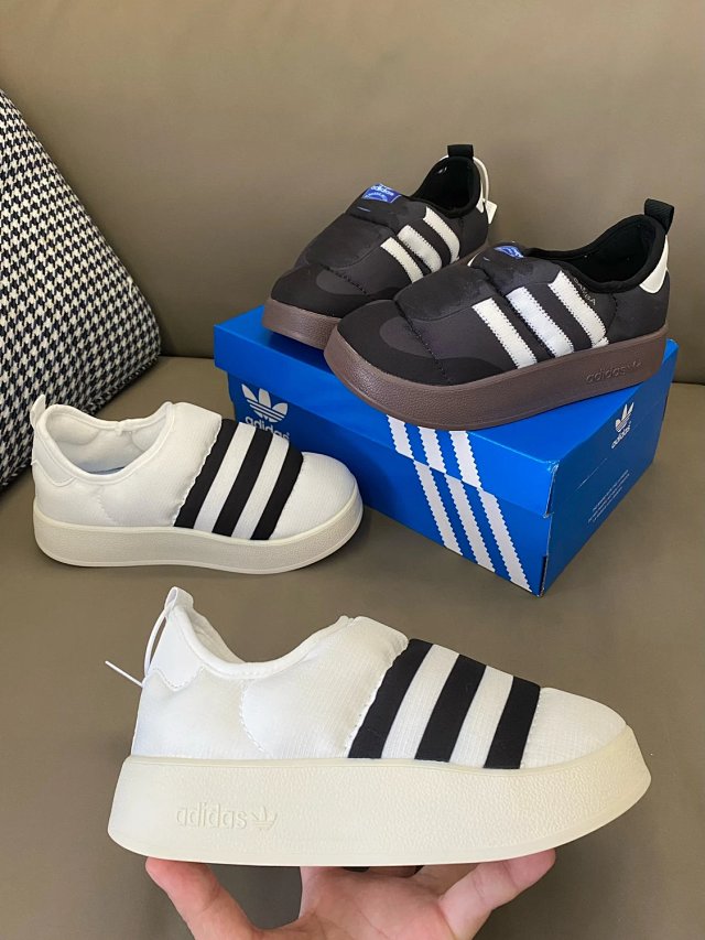Adidas Children's Shoes: seller detail photo 5
